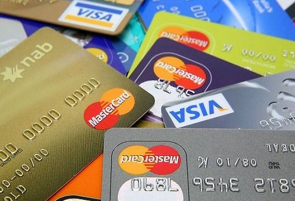 Credit Debit Card Theft | क्रेडिट किंवा डेबिट कार्ड हरवल्यास काय करावे? सोप्या पाच स्टेप्स
