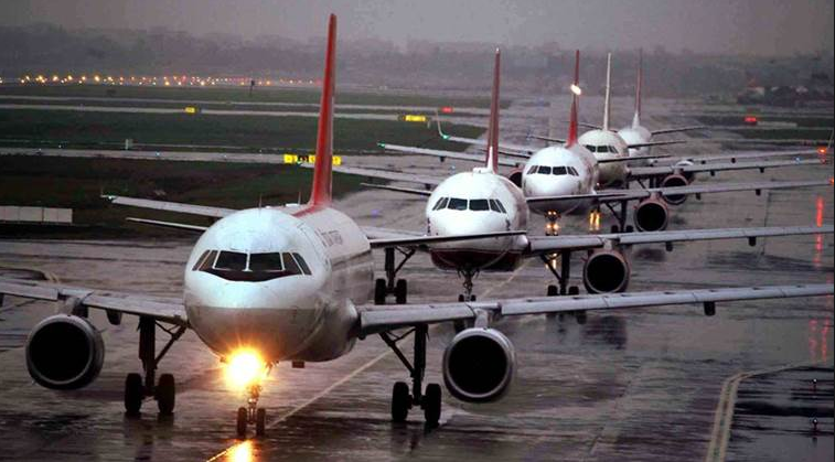 दिल्ली-मुंबई विमानप्रवास महागला, तिकीट दर गगनाला!
