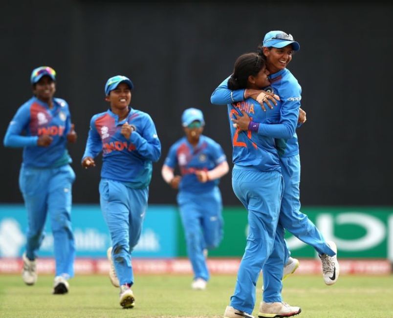 भारतीय महिला संघाचा विजयी चौकार