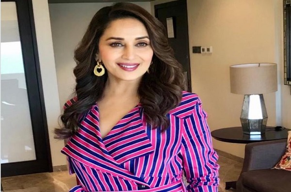 सोबतच मध्यंतरी तिनं कुकिंग व्हिडीओसुद्धा शेअर करायला सुरुवात केली होती. 