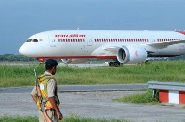 भारतीय सीमेवर हाय अलर्ट, काश्मीर,पंजाब, उत्तराखंडची विमानसेवा बंद