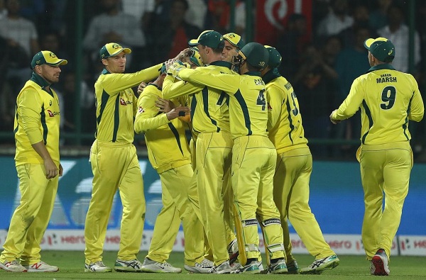 वन डे मालिकेत मायदेशात ऑस्ट्रेलियाकडून भारताचा दहा वर्षांनंतर पहिल्यांदाच पराभव